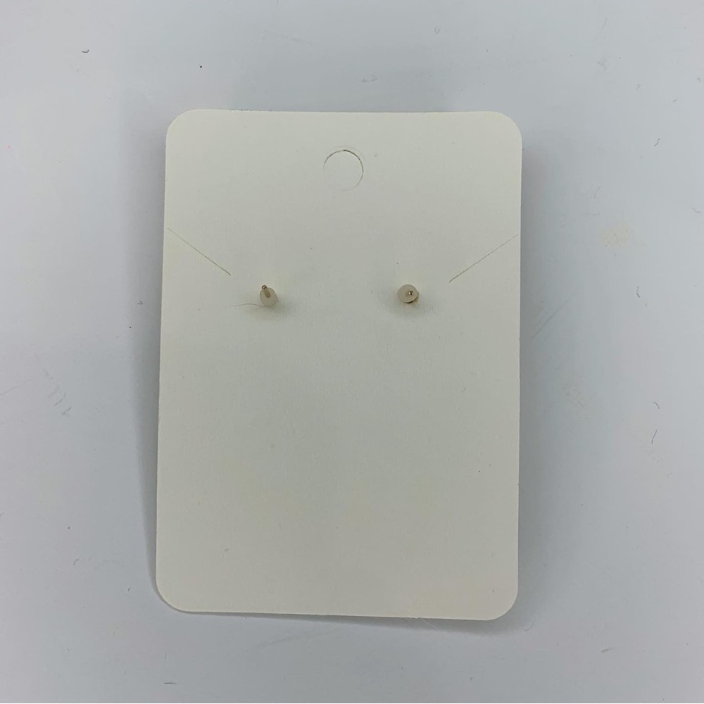 Gold stud earring set - Picture 4 of 4
